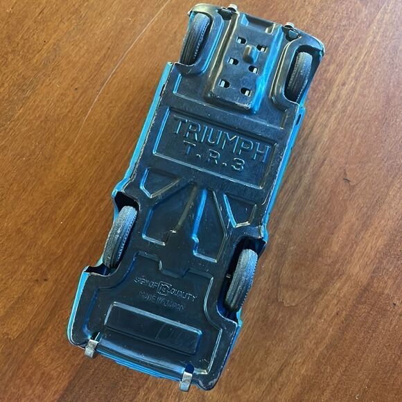 Vintage Triumph TR3 T.R.3. Tin Litho Car made in Japan by Bandai - Picture 8 of 13